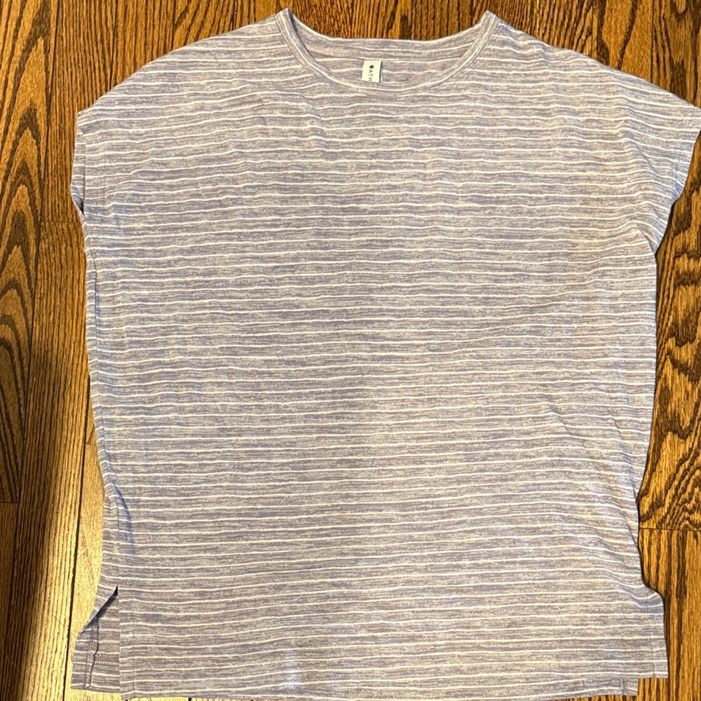 Athleta Short Sleeve Tee in Light blue and White size xxs